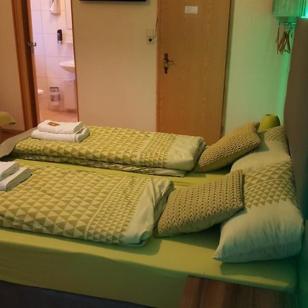 Kansakar Hotel Кайзерслаутерн Экстерьер фото
